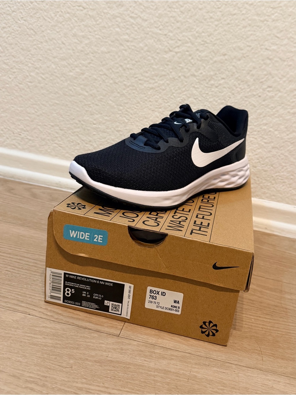 Women's Nike Revolution 6 Next Nature WIDE Shoes in Black/White
